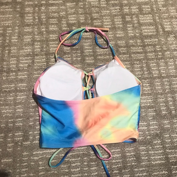 ☀️NWT tie dye lace up halter crop top - Picture 3 of 3